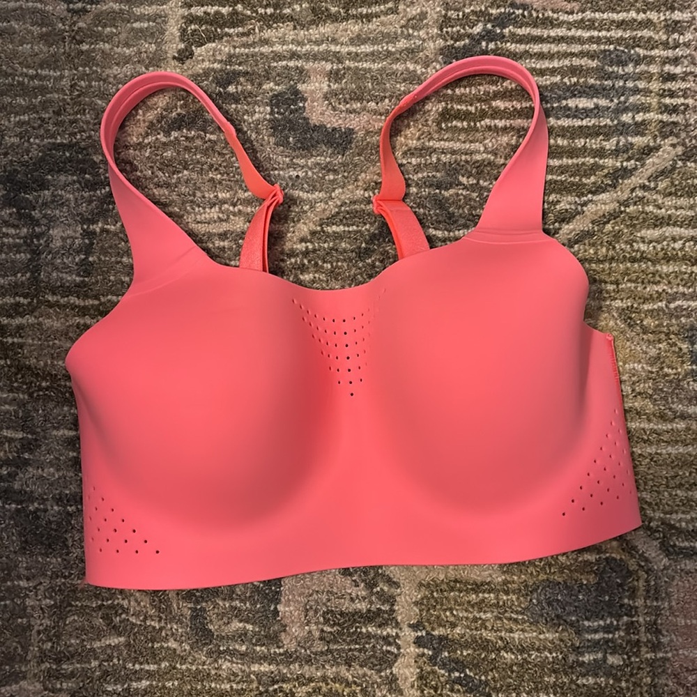 Seamless Molded Comfort Bra in Coral Pink - Women Intimates
